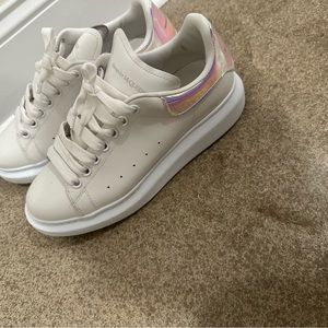 Alexander Mcqueen , oversized sneaker- white / shock pink